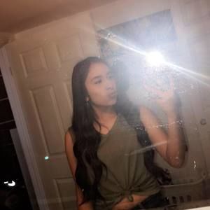 Meet your Posher, Raquel